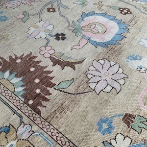 Hand-Knotted Oushak Wool Rug: Persian Heriz Design, Taupe & Blue, 8x10 Area Rug