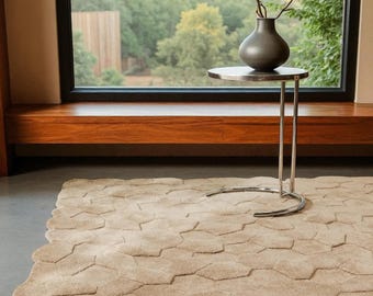 Hand Tufted Wool Area Rug: 3D Sculpted Geometric Ivory Décor