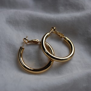 14k Gold Filled 30 mm hoop earrings waterproof & tarnish free: Hinged Hoops, Huggie Hoop Earrings, 30mm Tube,Everyday Wear, Hypoallergenic