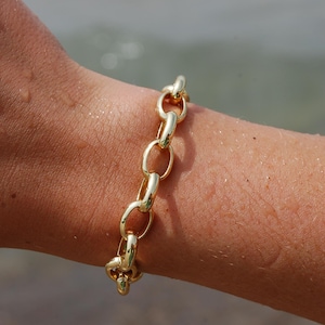 Gold filled handmade bracelet waterproof & tarnish free : Chunky Oval Cable Chain