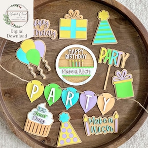Anniversaire plateau à plusieurs niveaux SVG, fête, fichier numérique, faire un vœu, Glowforge, découpé au laser, téléchargement, cadeaux, chapeaux de fête, bougies, peinture de fête, gâteau