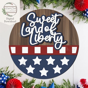 Placa Sweet Land of Liberty SVG, arquivo digital, verão, 4 de julho, estrelas e listras, enfeite de porta, Glowforge, Cricut, corte a laser, download
