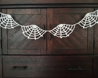 Crochet Spiderweb Garland - Acrylic Halloween Decor