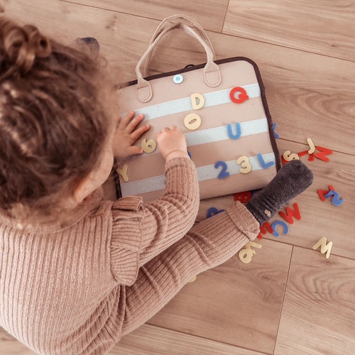 Busy Board DIY Montessori Felt – Sensory Activity Game for 1-3 Year Olds – Christmas Gift for Baby & Toddler – Educational Board for Fine Motor Skills and Autism