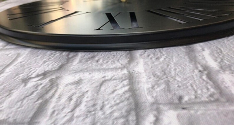Orologio da parete moderno in metallo, diametro 50 cm, orologio da parete modello decorativo, arte unica della parete domestica, orologio decorativo, orologio unico, orologio moderno immagine 4