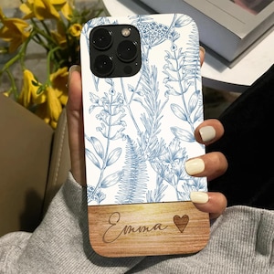 Capa de telefone de madeira floral personalizada | Capa com nome personalizado | Capa de flores | iPhone 16, 15, 14, 13, 12 | Pro Max Plus Mini | Presente para ela