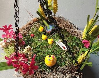 Duckling Pond Hanging Basket: Gnome House Decor