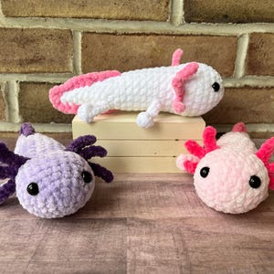 Crocheted Axolotl, Axolotl Plushie, Axolotl Plush, Gift for Axolotl Lover, Axolotl Amigurumi, Axolotl Stuffed Animal, Axolotl Desk Pet