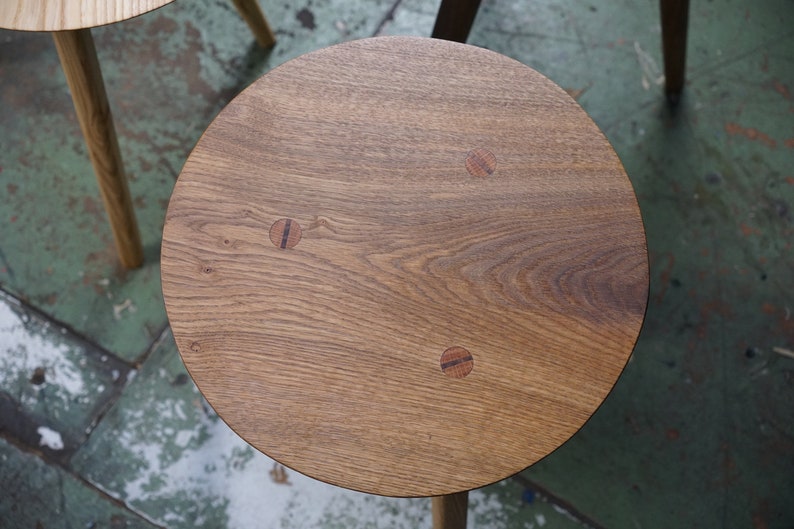 Round stool made of oak, ash or walnut Eiche