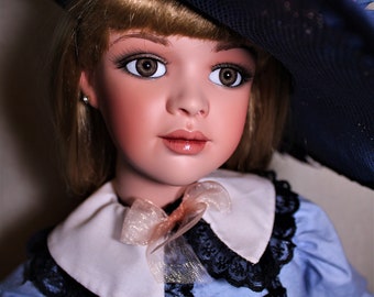 Highly Active! Hia the trickster haunted doll - neutral - not for beginners - shapeshifting, master prankster, illusions - LunasINN