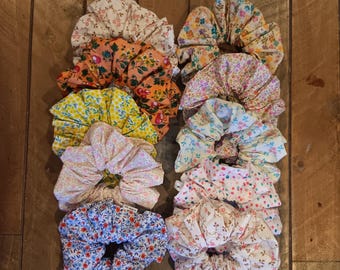 XL Scrunchies (Lot 12)