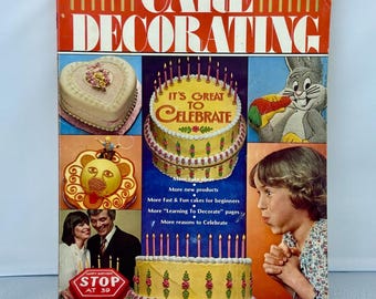 Vintage 1979 Wilton Cake Decorating Yearbook – 198 Pages – For Collectors & Bakers