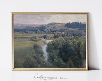 Pode incluir: Uma pintura de paisagem vintage em uma moldura dourada representa um rio sinuoso que flui através de um vale verde exuberante. A pintura apresenta uma paleta de cores suaves e apagadas com tons de azul, verde e marrom.