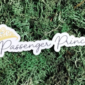 Autocollant en vinyle Princesse passagère avec diadème | Sticker voiture | Autocollant de voiture côté passager | Couronne |