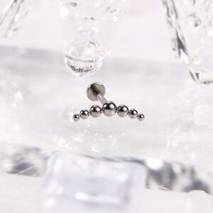 16G G23 チタン ラブレット スタッド リップ ピアス 内ネジ メデューサ リング 軟骨 モンロー ピアス ジュエリー