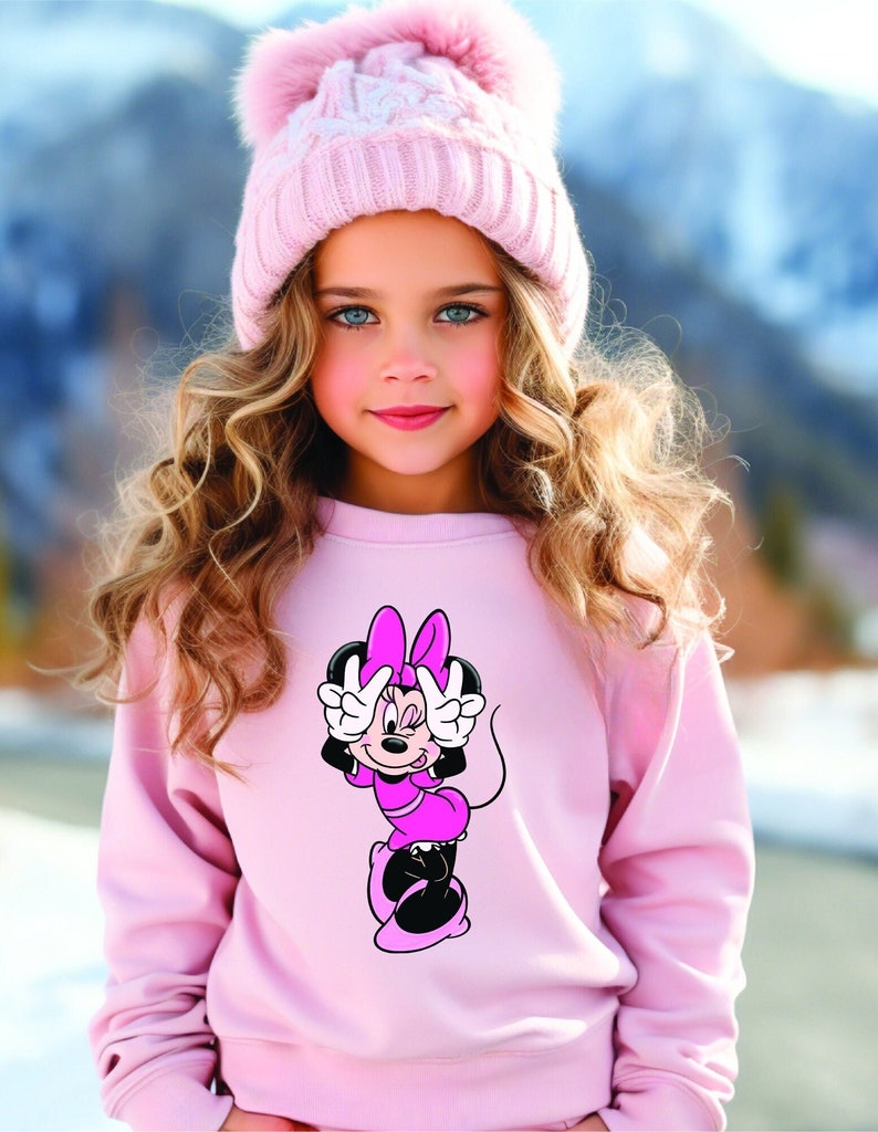 Minnie Mouse Sweatshirt, Disneyworld Shirt, Disney Trip Shirt, Disneyland, Disney Family Shirt, Kids disney, Mickey and Friends, cute minnie