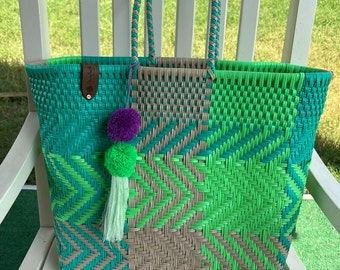 XL tote. Beach tote. Handwoven plastic bag with handmade tassel. Green/beige. 15/15/7 inches.