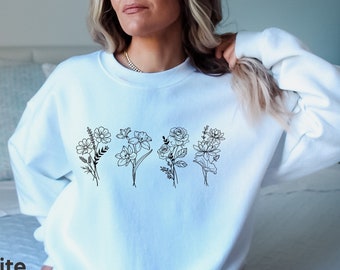 Custom Birth Month Birth Flower Sweatshirt, Custom Mom Shirt, Flower Shirt Sentimental Gift Idea, Valentines Day, Mothers Day Gift, Birthday