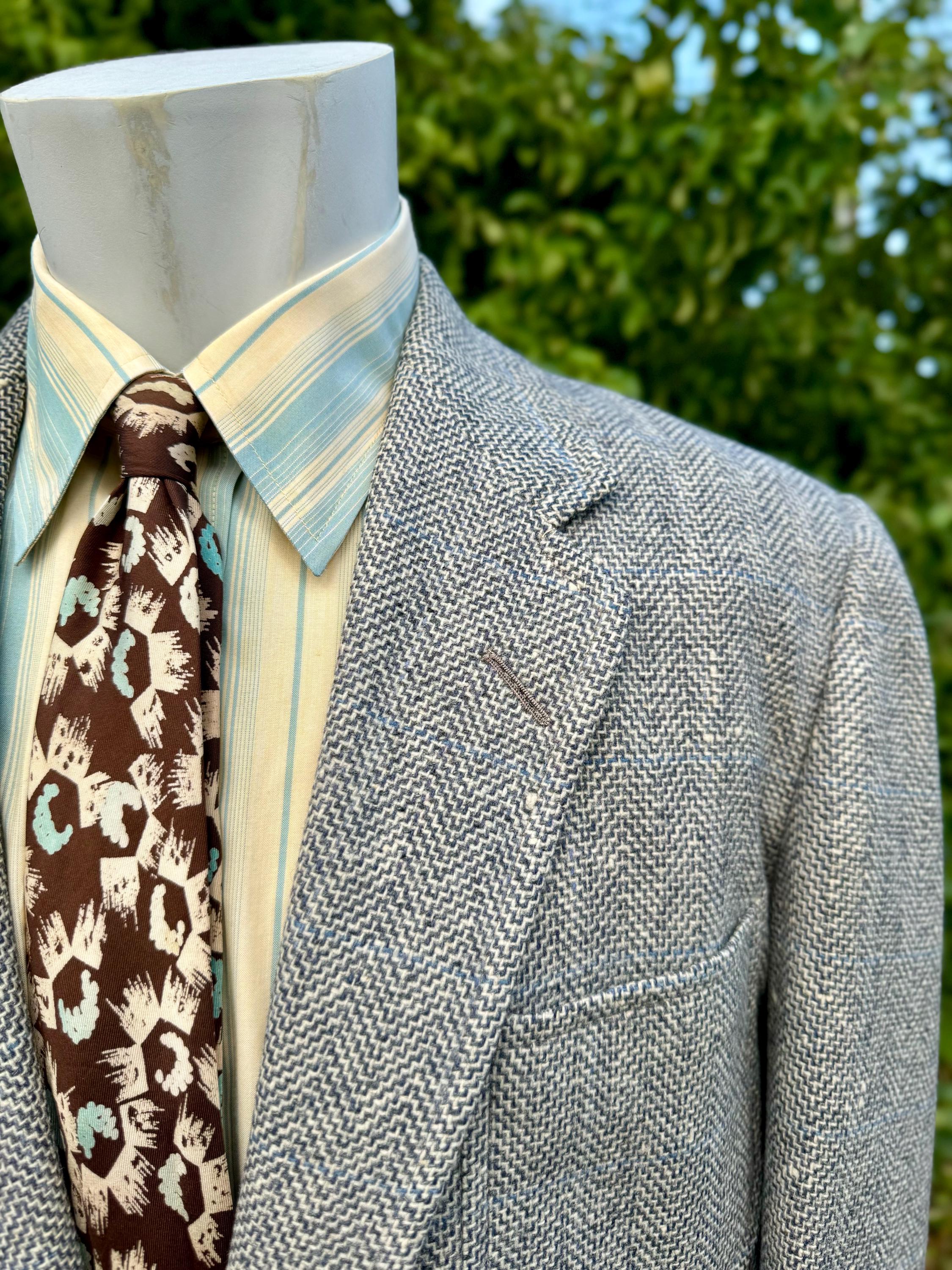 1940s 1950s Tweed Donegal Sport Coat / Grey & Sky Blue With Patch 