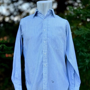 1940s 1950s Classic Striped Dress Shirt NOS / New Old Stock / White & Sky Blue Cotton Fabric / Art Deco Mid-Century Fashion / Size S 14.5”