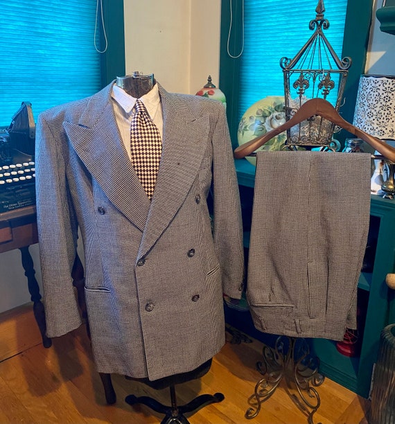 1940s Houndstooth Double Breasted Suit 2 Piece Dro