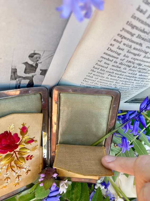 1800s 1900s Victorian Floral Wallet / Real Leather E… - Gem