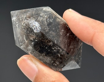 ニューヨーク産の良質な大型DTハーキマーダイヤモンドクォーツ