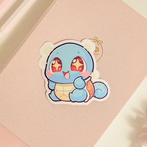 Sticker vinyle PKMN Squirt Wow (3 pouces) | Sticker imperméable pour ordinateur portable, journal et plus