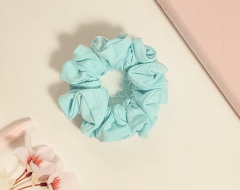 Coletero mini Celeste / Accesorio para el cabello hecho a mano