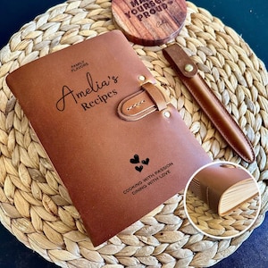 Handcrafted Leather Recipe Book (400 Pages) • Family Recipe Book • Gifts for mom • Traveler's journal ideas • Mother's day gift