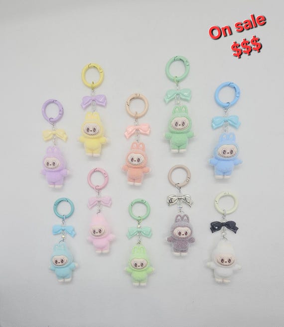 フロック加工のミニキーホルダー：かわいいバッグチャーム、スマホ