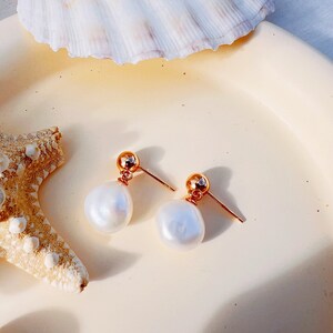 Pearl Drop Earrings, Pearl Tear Drop Earrings, Dangling Pearl Earrings, Gold Pearl Earring, Pearl Jewelry, Bridesmaid Earrings, Gift for Her