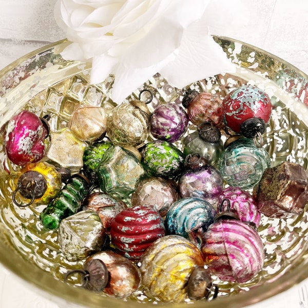 Retro Vintage Style Mercury Glass Ornaments Easter Ornaments Shabby Elegance Chic Knob Hanger Gift Tag Distressed Aged Kitsch MCM Multi
