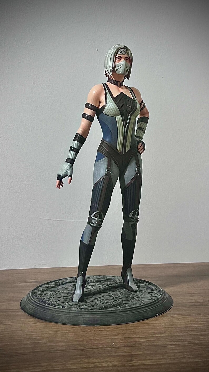 Handmade 3D-printed Khameleon figure from Mortal Kombat, 22 cm, hand-painted collectible