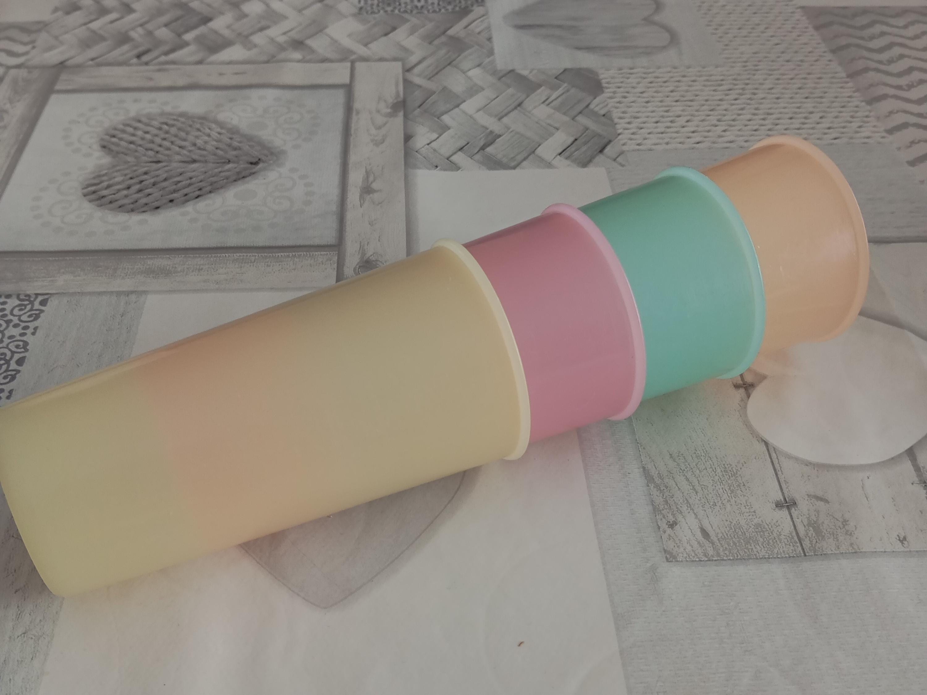 Gobelets Tupperware vintage : jaune pastel et bleu aqua, lot de 3 - France
