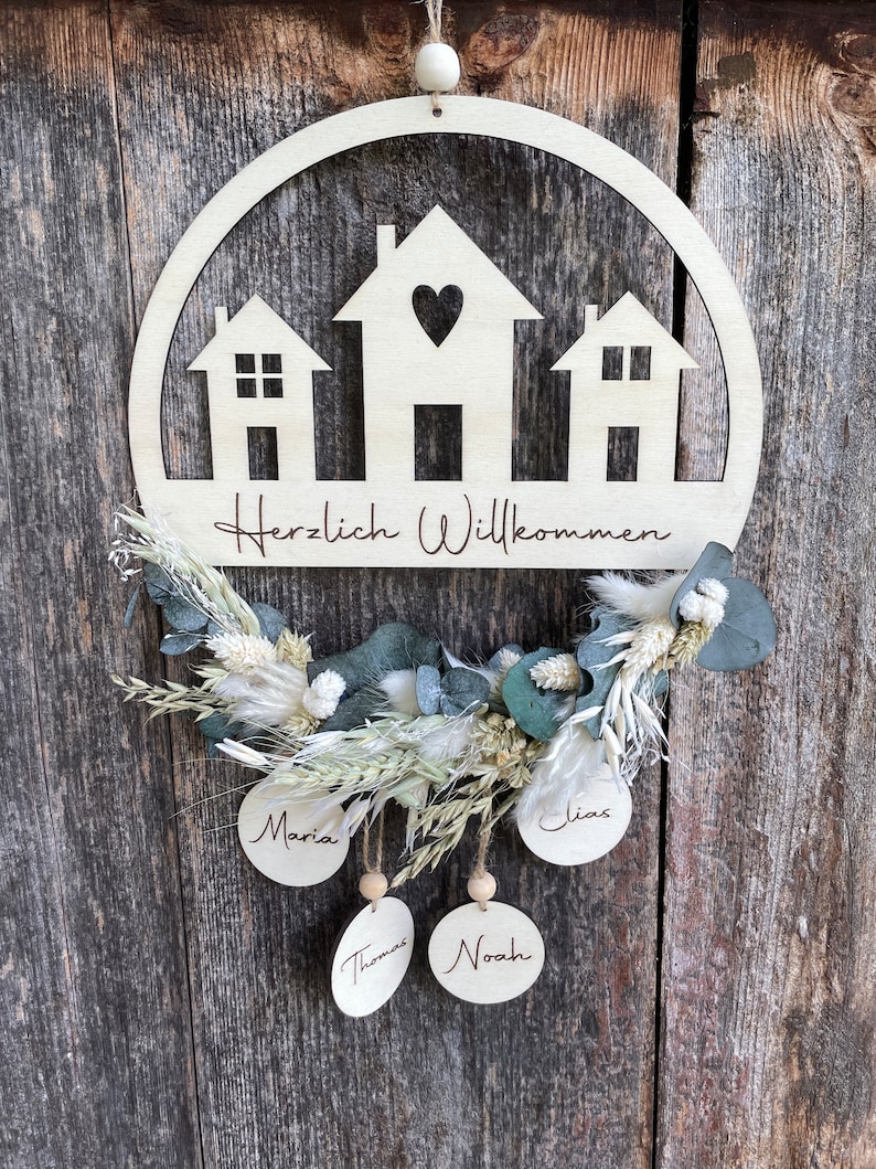 Door wreath personalized Door wreath dried flowers Welcome door wreath Welcome sign front door Door wreath with name tag image 2