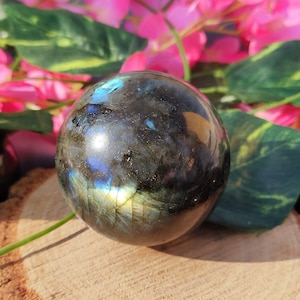 Natural Labradorite Sphere Ball, Flashy Geode Rock Stone, Labradorite Stone, Healing Crystal, Labradorite Gemstone, Valentines Day Gift