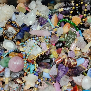 Mystery Crystal Sschaufel - Zufällige Edelsteine, Heilkristalle, Witchy Sschaufel Box, Kristall Überraschungsbox für Sammler und Geschenkliebhaber