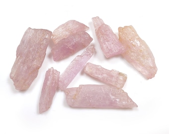 Natürlicher roher rosa Kunzit-Kristall, roher Kunzit, Kunzit-Kristall, Kunzit-Specimen, rosa Kunzit, seltener Edelstein, Garten-Dekor, Geschenk für sie
