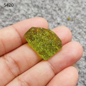 Raw Moldavite / Green Moldavite / Rough Moldavite For Jewelry Making And Craft, Raw Moldavite Crystals