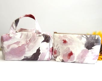 Juego de 2 neceseres de maquillaje hechos a mano. Set de viaje con forro resistente al agua y fácil de limpiar. Neceser de tela suave y aterciopelada. Bolsillo floral con cremallera.