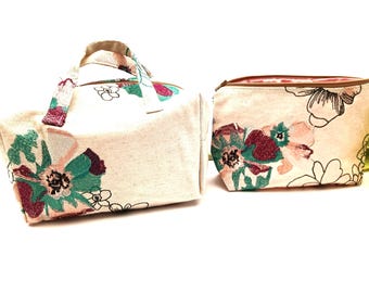 Set de cosméticos artesanal. Neceser con cremallera y llamativo bordado floral. Estuche forrado, resistente al agua y fácil de limpiar. Regalo ideal para mujer, fabricado en el Reino Unido.