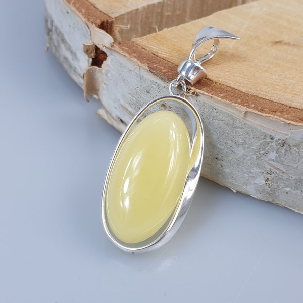 White Amber pendant, Oval gemstone pendant, tiny butterscotch Baltic Amber pendant