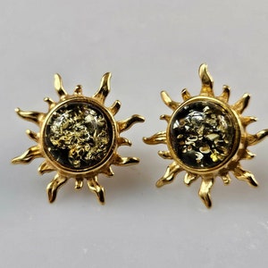 Sun shape Earrings, Gold and Baltic Amber Earrings, Small Handmade gold stud earrings, Gift for women, green amber earring