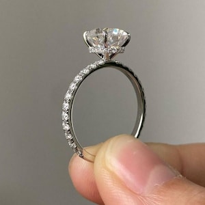 Oval Cut Moissanite Engagement Ring,14K Solid Gold Ring,2 CT Oval Diamond Wedding Ring,Hidden Halo & Pave Setting Oval Ring,Ring For Women