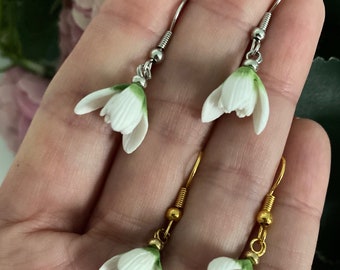 Snowdrop Dangle Earrings, Handmade Spring Flower Jewelry, Polymer Clay Floral Earrings, Cute Clip-On Earrings, Lightweight Gift Idea for Her