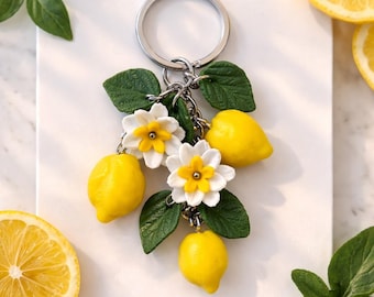 Llavero de flor de limón, arcilla polimérica, cítricos, abalorio para bolso, llavero de fruta botánica hecho a mano