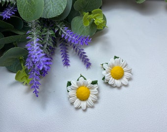 Daisy Earrings Handmade Polymer Clay White Floral Clip-on Earrings Daisy Jewelry Gift Idea For Her