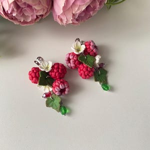 Raspberry Dangle Earrings, Handmade Berry Earrings with Flowers, Realistic Fruit Jewelry, Botanical Drop Earrings, Gift for Garden Lovers