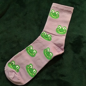 Frog Novelty socks, frog accessories, froggie socks, Frog ladies socks, Frogs, Purple frog Socks, Frog Clothing, Animal Socks, free shipping